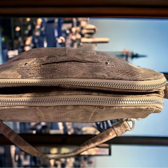 B.Makowsky tan Brown Faux Snake Skin Leather Handbag - Picture 3 of 6